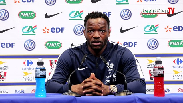 Mandanda aimerait retrouver Buffon en Ligue 1