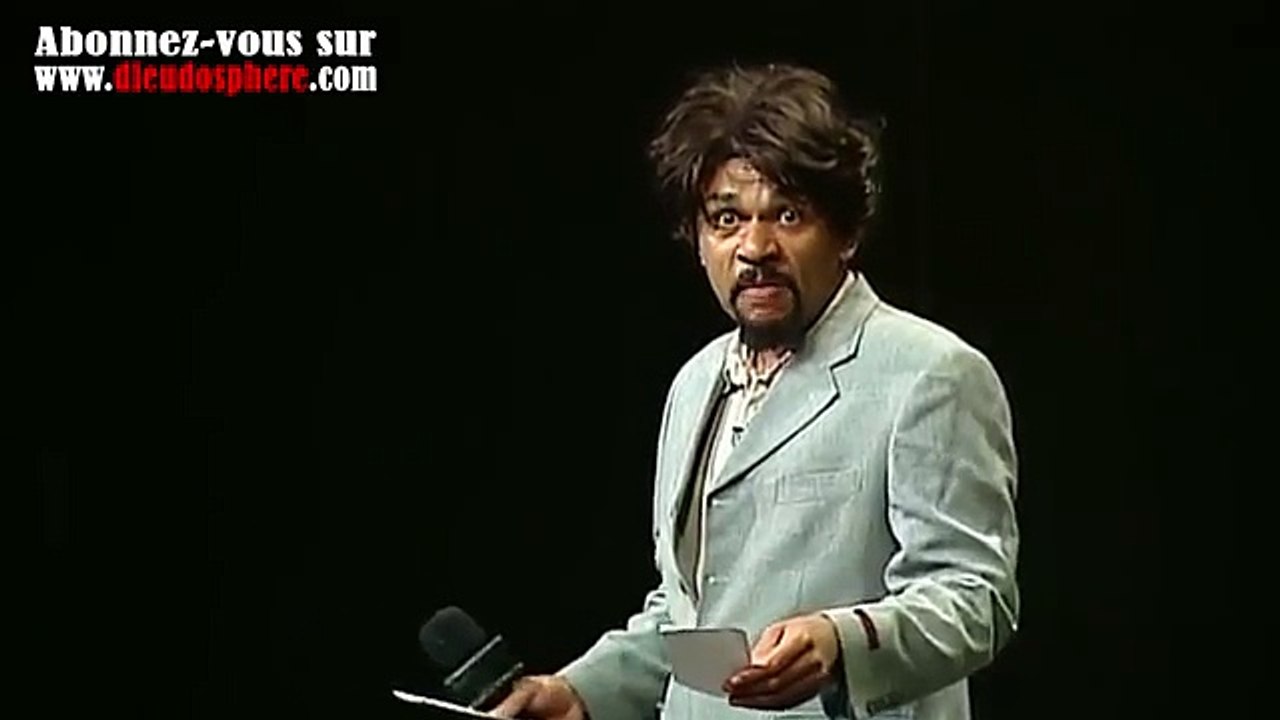 Dieudonné CLAUDE STASSINET, JOURNALISTE (Cocorico, 2002)