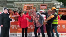 تظاهرة في سيول احتجاجا على إلغاء قمة ترامب-كيم جونغ-اون