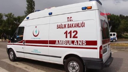 Burdur Yemin Törenine Giden Aile Kaza Yaptı 1'i Çocuk 5 Yaralı