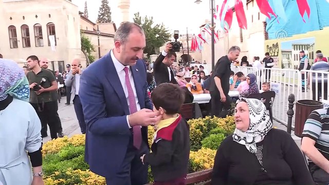 Bakan Gül: 'Türkiye, dünya ve Müslümanlar için dua ediyor' - GAZİANTEP