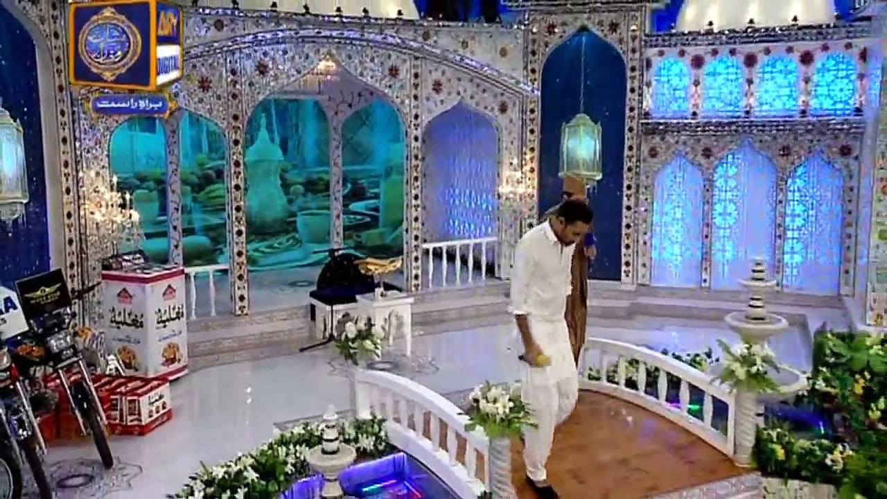 Zahe Muqadar Huzoor-e-Haq Se  ( Naat ) by Wahee...