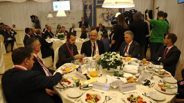 Экс-канцлер ФРГ Шредер защищает Северный поток-2