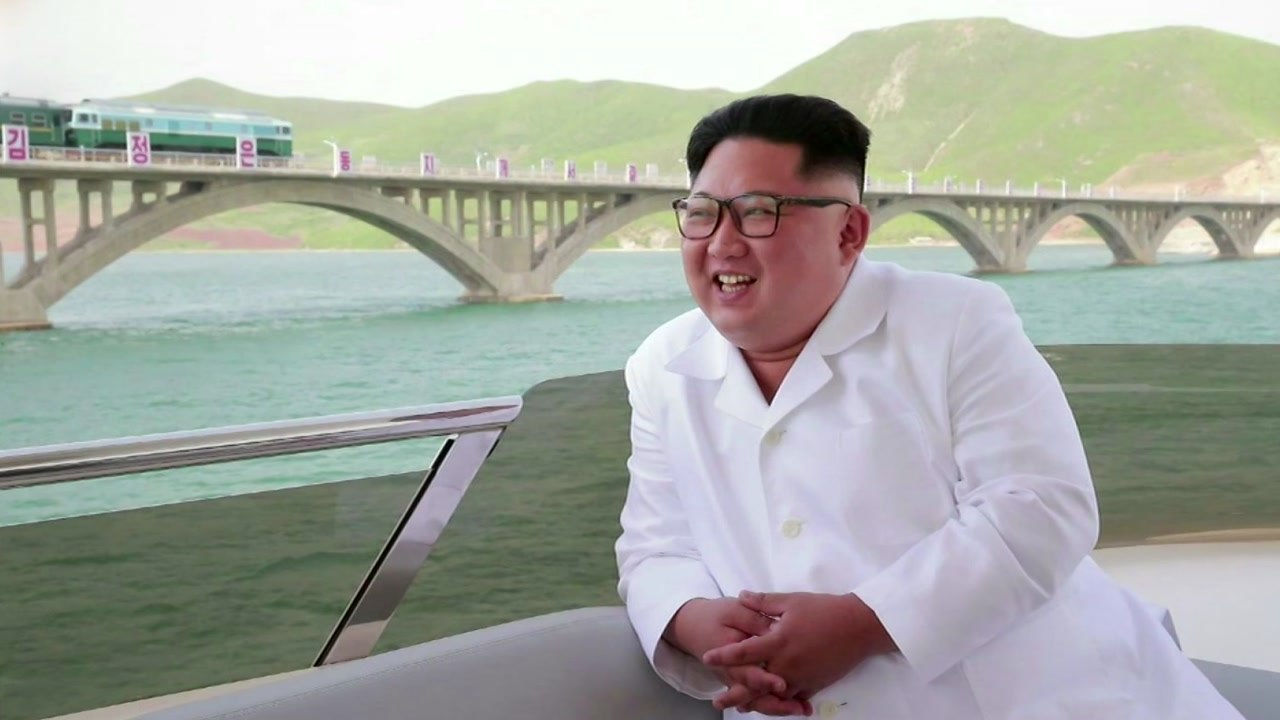 김정은, 풍계리 대신 철도 시찰...경제행보 시동? / YTN