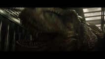 Jurassic World: Fallen Kingdom - Clip - Claire Helps Owen Escape