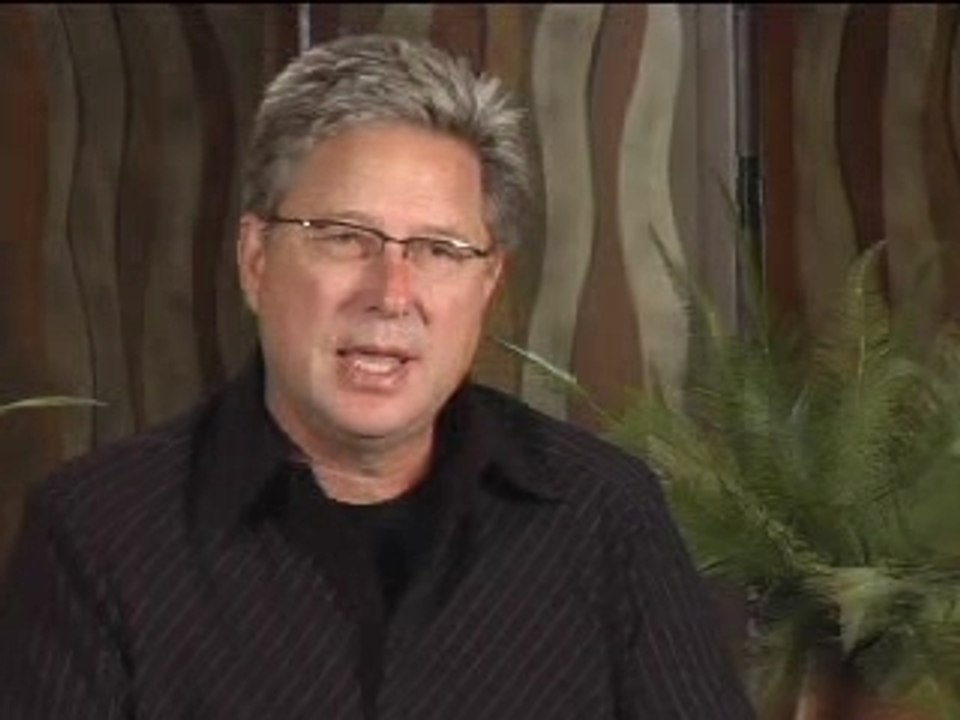 Don Moen shares his life verse Isaiah 43:19.