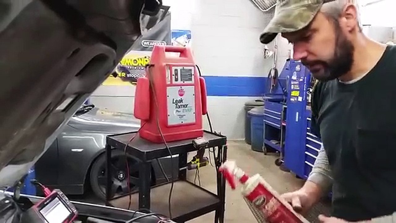 Intake Manifold Vacuum Leak Toyota Corolla / Vibe / Matrix video