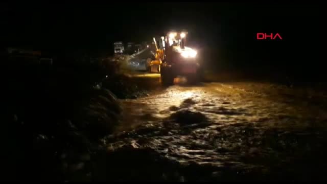 Sel Felaketi Bir Köyü Harabeye Çevirdi Ek