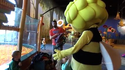 Meet & greet with maya the bee - Mayaland Plopsaland De Panne (10-12-new)