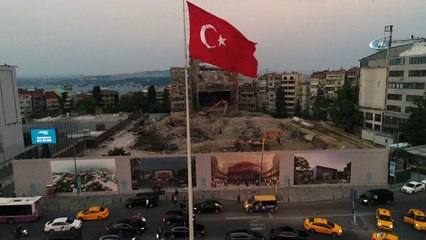 AKM'nin yıkımında sona gelindi...Çalışmalarda son durum havadan görüntülendi