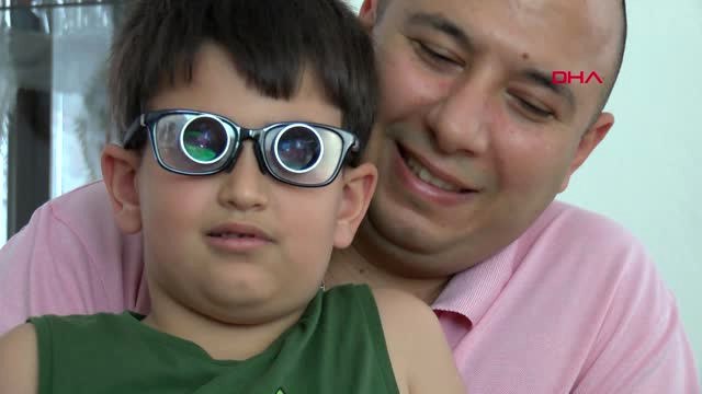 Antalya 6 Yılda İki Gözünden 103 Ameliyat Oldu