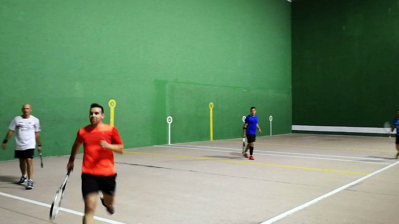 Frontenis open de Rivas grupo D 1º vs 4º ultimos tantos emocionantes set 2
