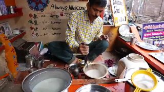 Hint sokak yemekleri - çekilmiş baharatlı süt çayı | Masala Chai