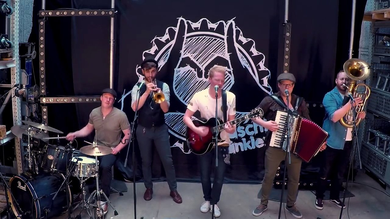 Fäaschtbänkler - Welt voller Wunder