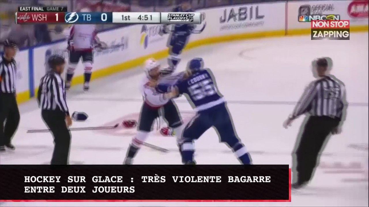 Hockey sur glace : très grosse bagarre entre deux joueurs (vidéo)
