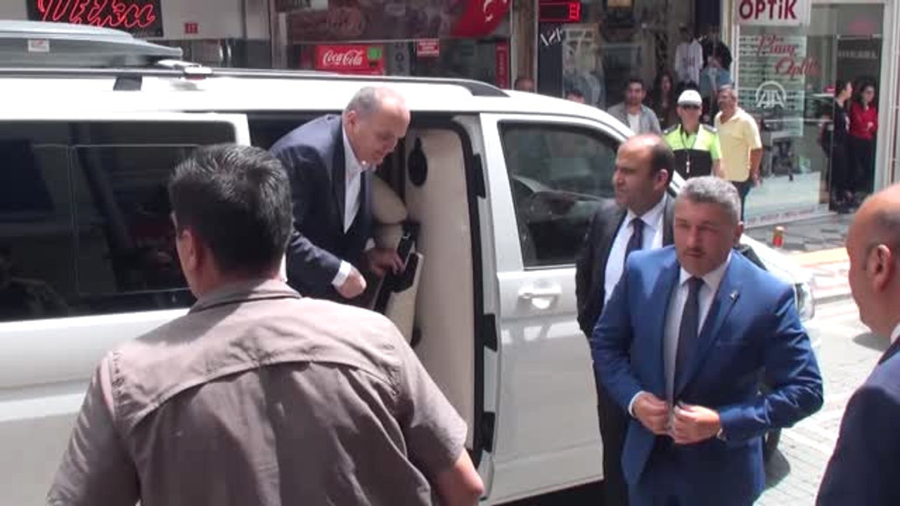 Bakan Özlü: "Öğretmen Muharrem İnce, Dersine Çalışmıyor"