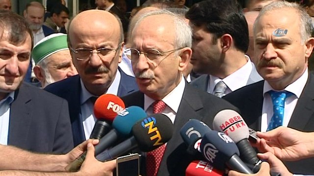 CHP Genel Başkanı Kemal Kılıçdaroğlu: 'Şiddet uygulamak, insanları sopayla dövmek, gecenin bir yarısında 30 kişi baskın düzenleyip insanları yaralamak doğru değil. Türkiye'nin bunu aşması lazım'
