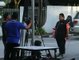 SEBAHAGIAN media yang masih menunggu di pekarangan kediaman bekas Perdana Menteri, Datuk Seri Najib Razak di Jalan Langgak Duta. - Video Aswadi Alias