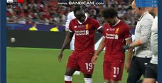 Mohamed Salah Gets Hard Injury and leave the game - Real Madrid 0-0 Liverpool 26.05.2018
