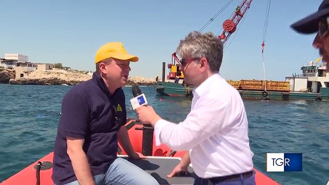 Scoperto un gigantesco cimitero di pneumatici nelle acque del barese, recuperati e riciclati