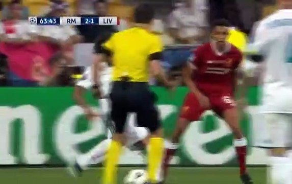 Gareth Bale SUPER GOAL - Real Madrid 2-1 Liverpool FINAL