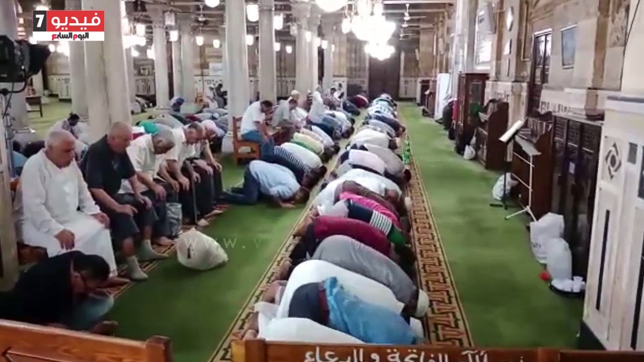 روحانيات صلاة التراويح بمسجد السيدة زينب