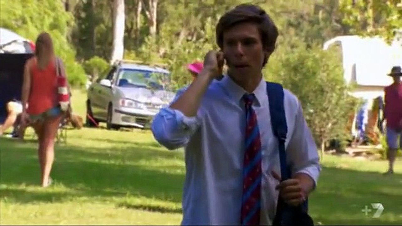 Home & Away  6247 20150728