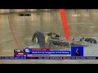 Mobil Pick Up Tenggelam di Kalimalang - NET 12