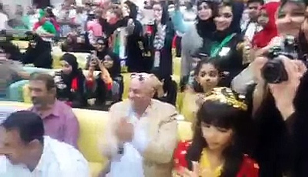 Awesome_Rabab_mangy_at__Dubai_Airport