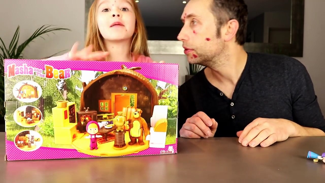 Masha et Michka - On découvre et on meuble la Maison de l'ours ! Hutte SMOBY SIMBA Unboxing