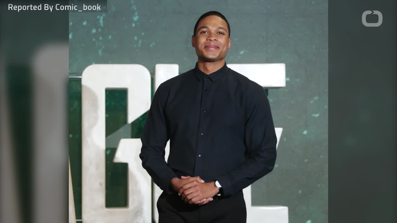 Which DC Villains Would Ezra Miller And Ray Fisher Want To Play?