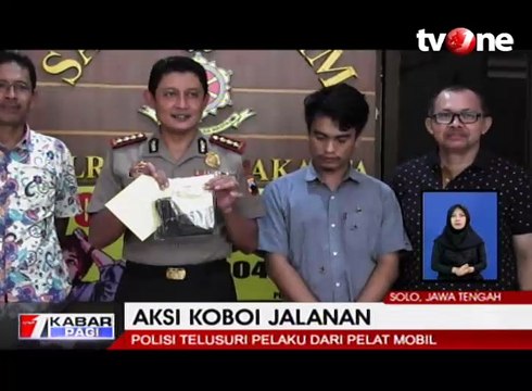 Aksi Koboi Jalanan, Pengemudi Mobil Todong Senjata ke Motor
