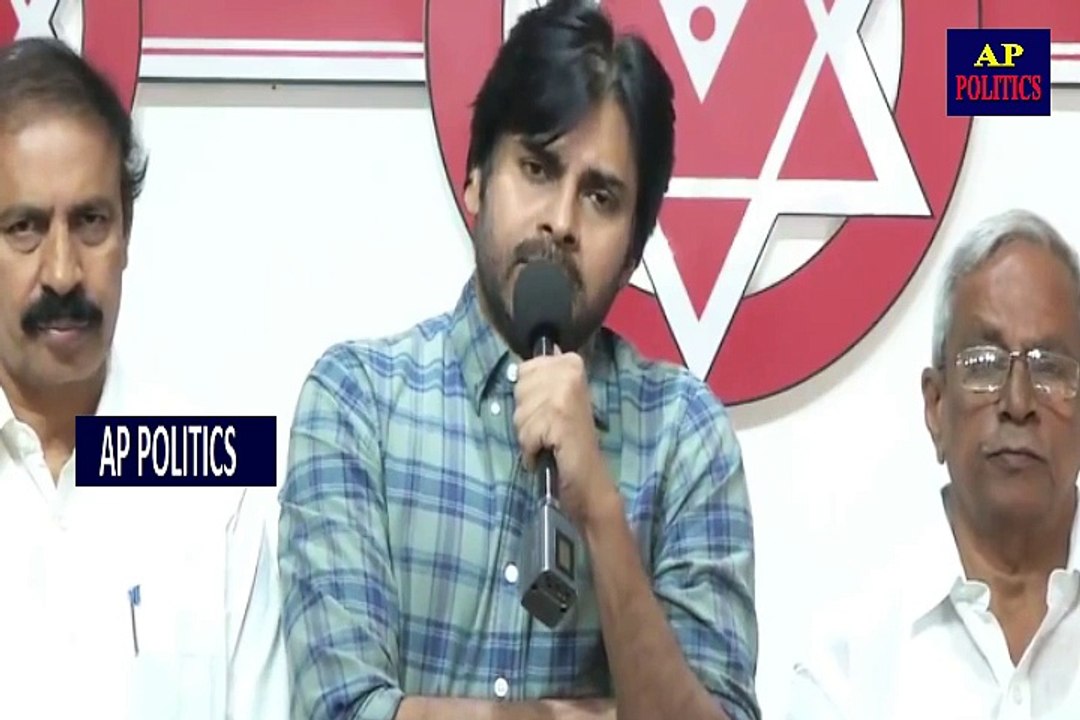 టీడీపీ,వైసీపీ ప్రత్యేక హోదాపైన డ్రామాలాడుతున్నాయి...పవన్ కళ్యాణ్ _pawan kalyan on tdp,y‌-AP Politics