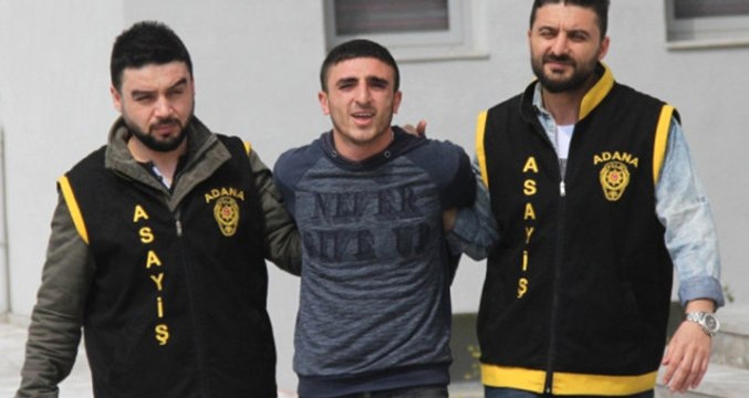 Hırsızın Yöntemi Pes Dedirtti! Açamadığı Kapıyı Ev Sahibine Açtırdı