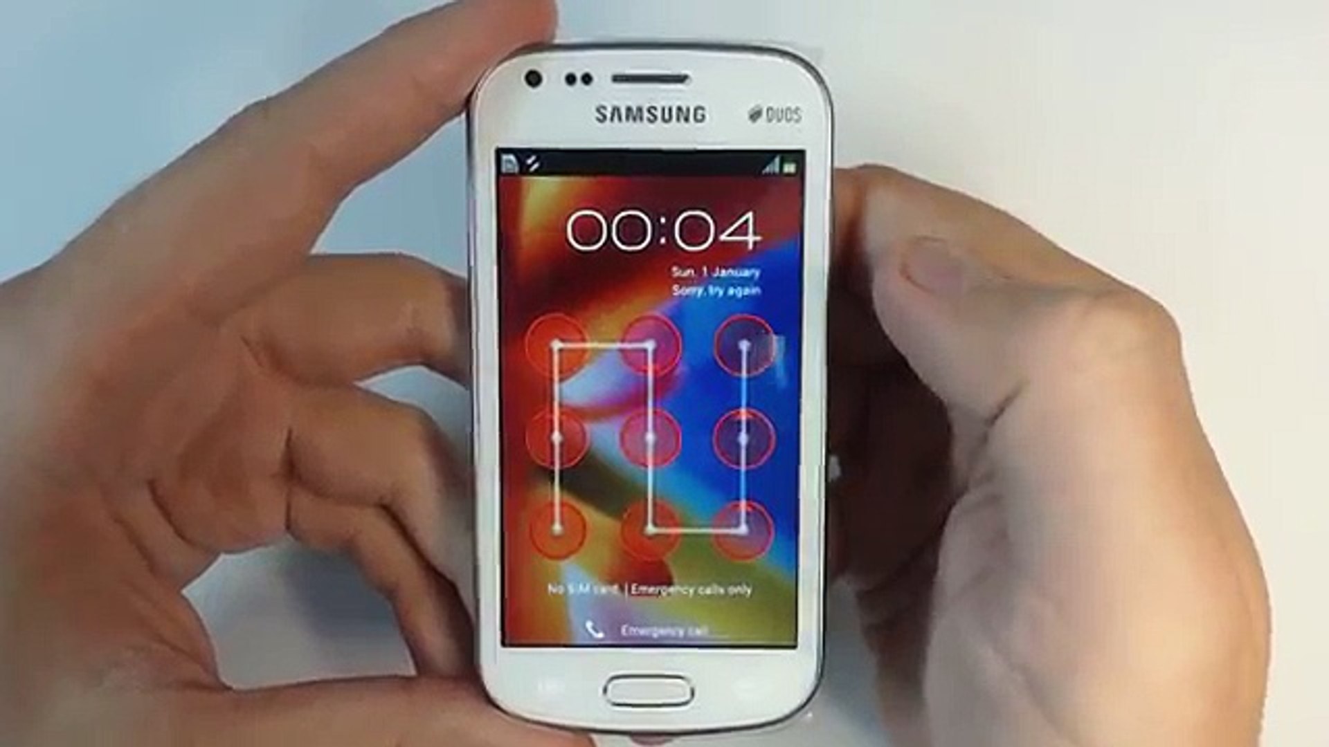 Как снимать видео телефоном самсунг. Samsung Galaxy s Duos gt-s7562. Разблокировка телефона самсунг. Блокировка телефона. Графический ключ самсунг.