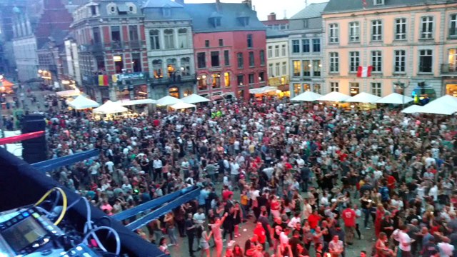 Succès pour les DJ sur la place de Mons .Vidéo 1 Eric Ghislain