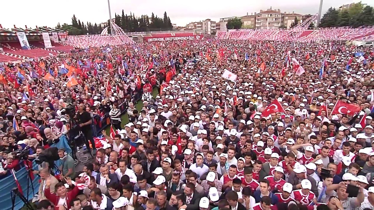 Başbakan Yıldırım: 'Balıkesir-Dursunbey yolunu önümüzdeki sene bitireceğiz' - BALIKESİR