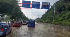 Bursa'yı Sel Vurdu, İstanbul Yolu Göle Döndü