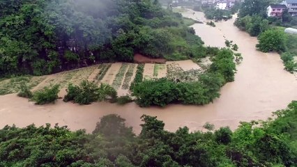 Residents stranded after rainstorms cause flooding in China