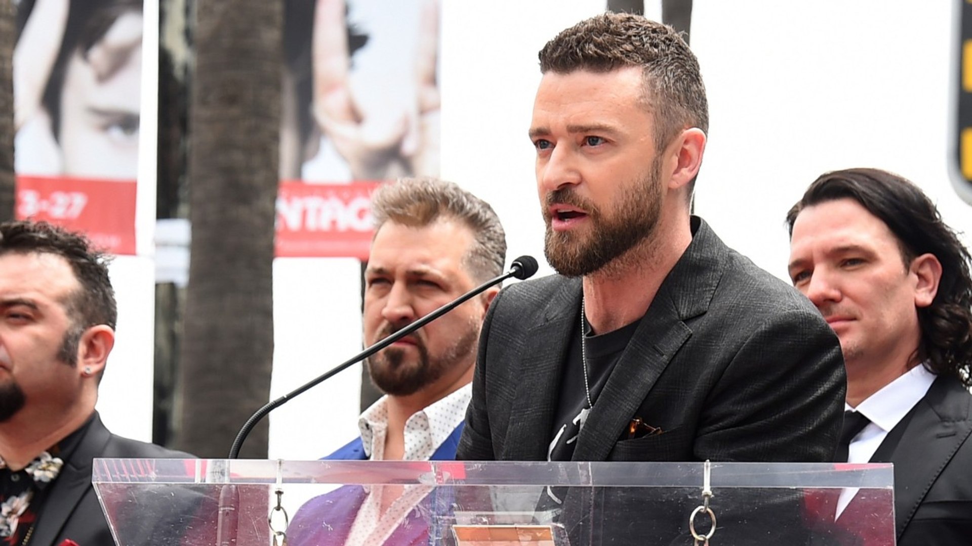 ⁣Justin Timberlake Shows Support Of Texas High School Shooting Victims