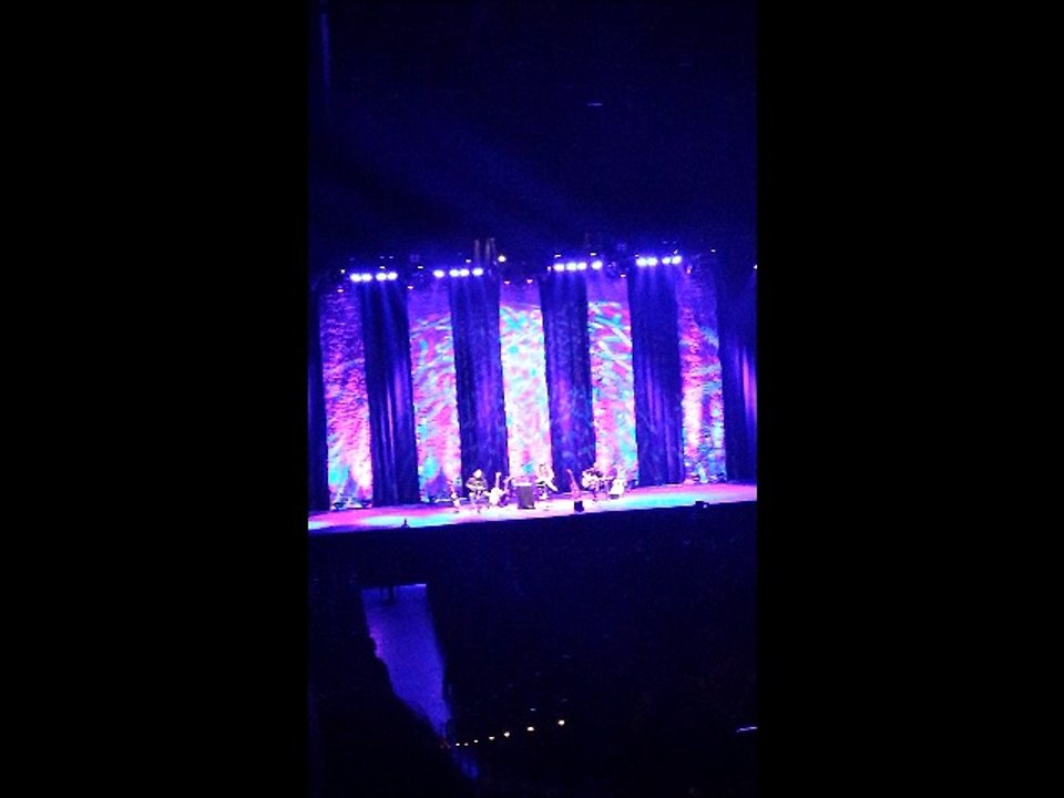 Alanis morissette,  Mary Jane,  in concert