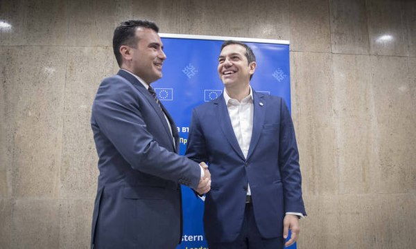 Τηλεφωνική επικοινωνία Τσίπρα - Ζάεφ για το Σκοπιανό