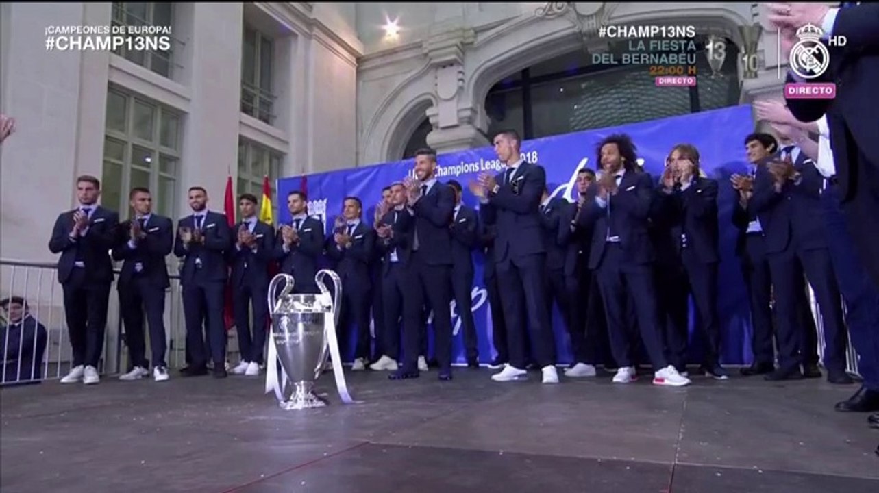 El Real Madrid visita el Ayuntamiento de Madrid para celebrar la Champions League