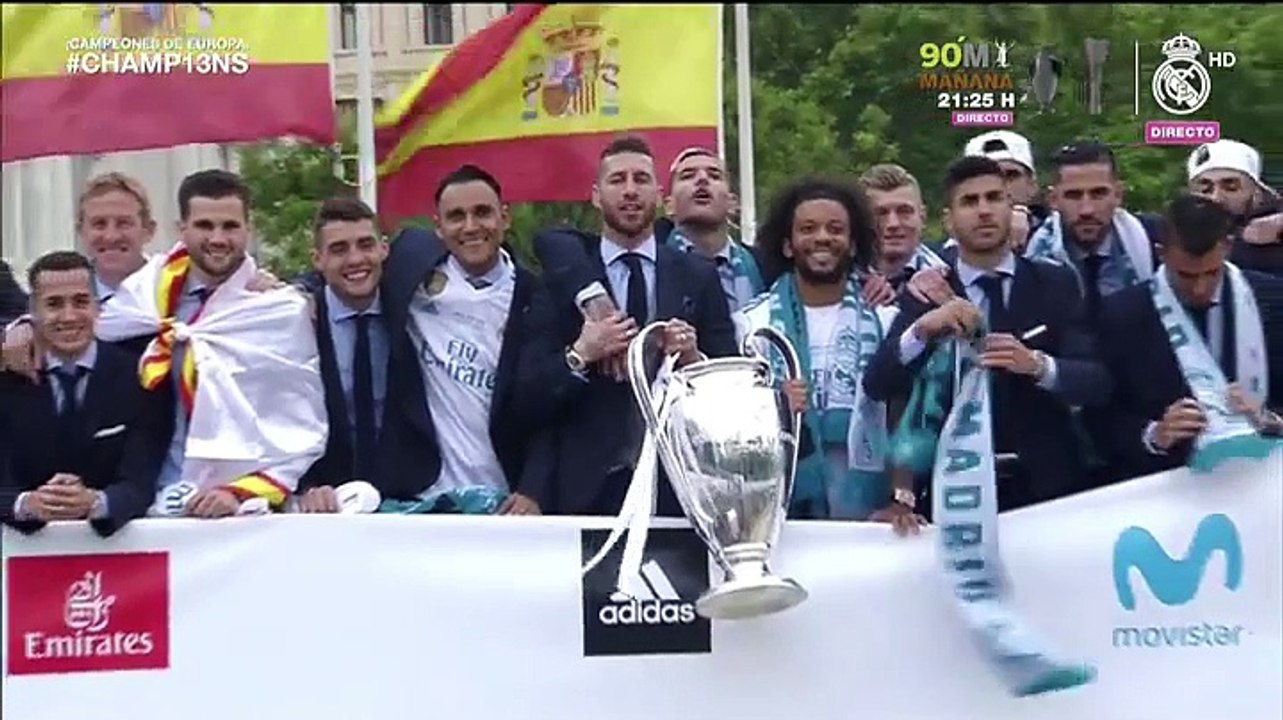 Cristiano Ronaldo tranquiliza al madridismo en Cibeles: "Hasta el próximo año"