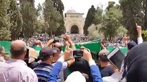 #شاهد.. جانب من المسيرة التي خرجت من المسجد الأقصى المبارك تضامنًا مع #غزة.