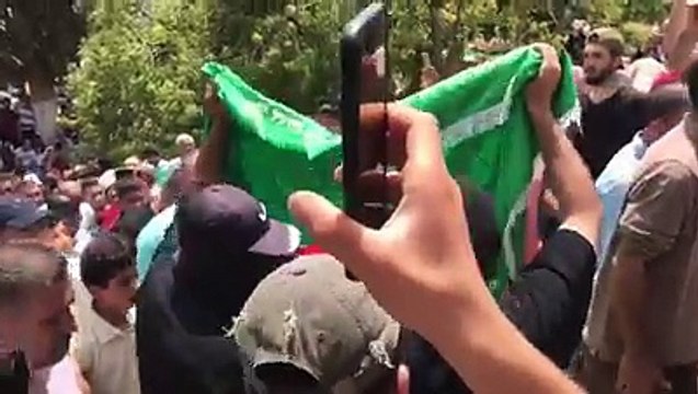 الانتقام الانتقام..يا كتائب القسام ..هتافات المصلين داخل المسجد الأقصى نصرة لغزة.