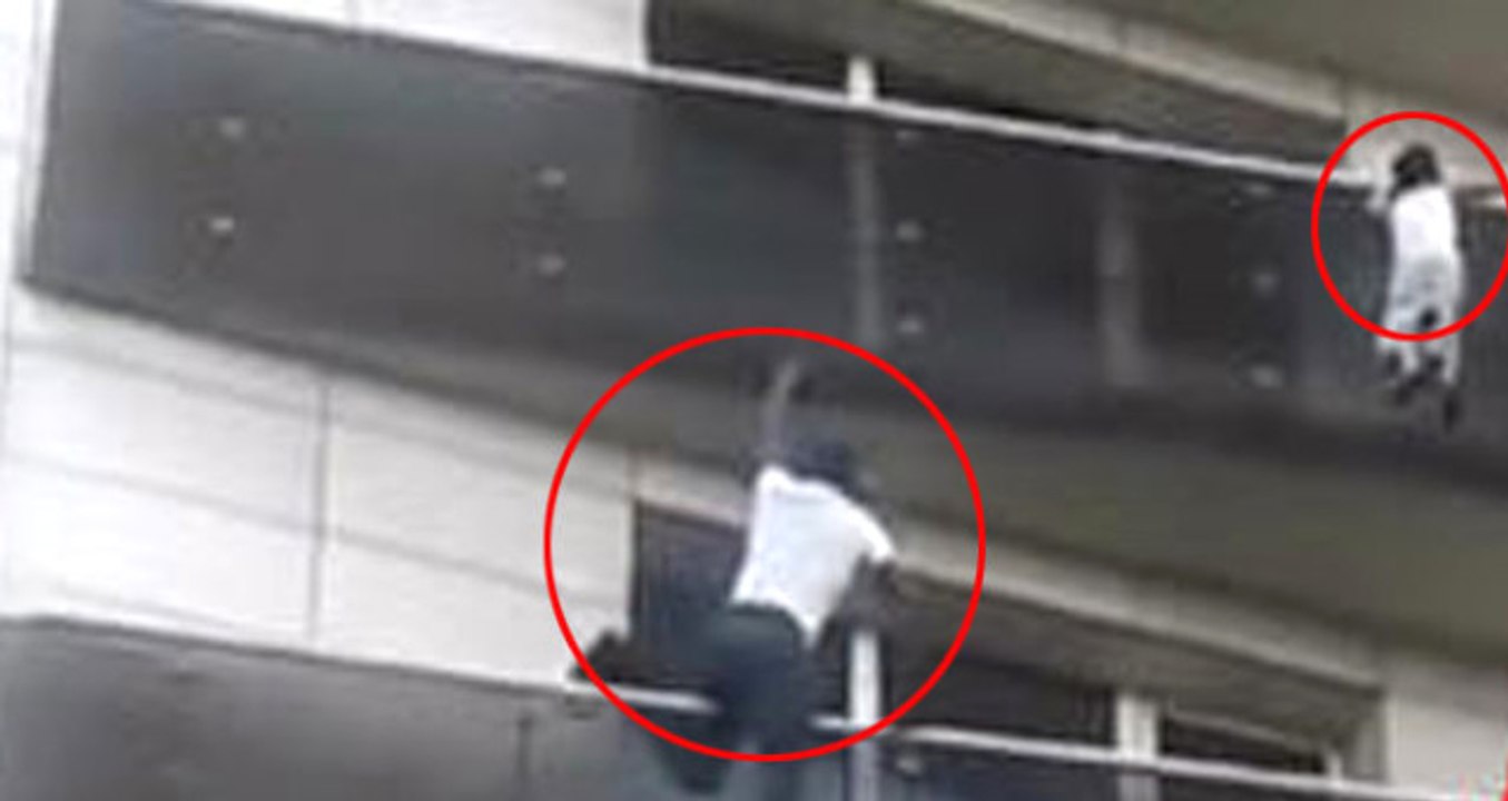 Kahraman Genç, Balkondan Sarkan Çocuğu Binanın...