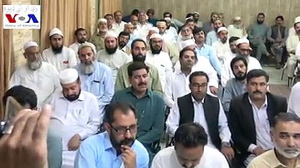 په سوات کې د ځايي تاجرانو، وکیلانو او یو شمیر سیاسي ګوندونو غړو نن په پریس کلب د ملاکنډ ډویژن او کوهستان ضلعي  حیثیت ختمولو غندنه کړې او د احتجاج اعلان يې کړی.