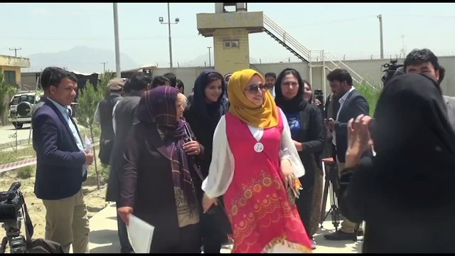 ثبت نام نامزدان ولسی جرگه و شورای ولسوالی‌ها امروز رسما در افغانستان اغاز شد و قرار است که تا بیست دوم ماۀ جوزا ادامه داشت باشد. کمیسیون مستقل انتخابات از تمام