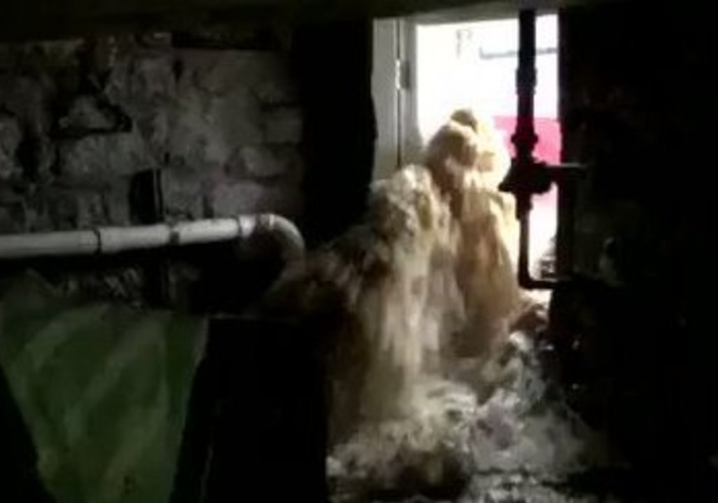 Floodwater Rushes Into Ellicott City Restaurant